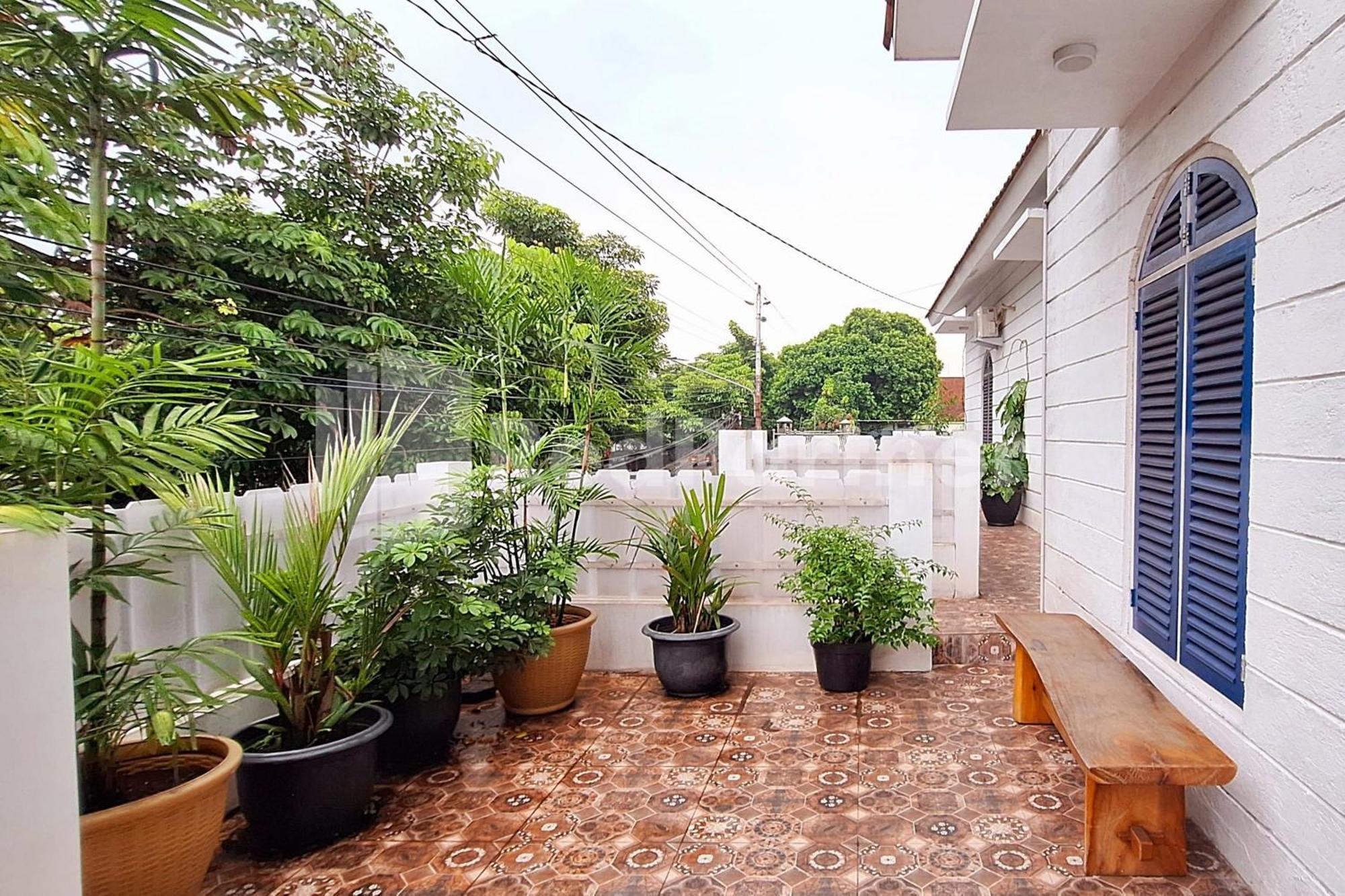 House N Coffee 55 Temanggung Redpartner Hotel Exterior photo